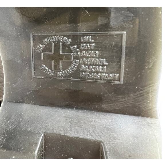 Dr. Martens Devon Heart Leather Platform Boots SIZE 5/US - Picture 8 of 10